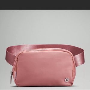 Lululemon everyday beltbag